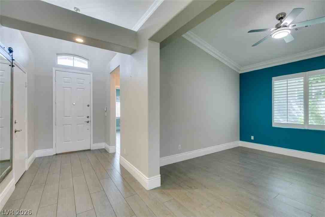 10002 Long Barrow Ct - Photo 6 of 44