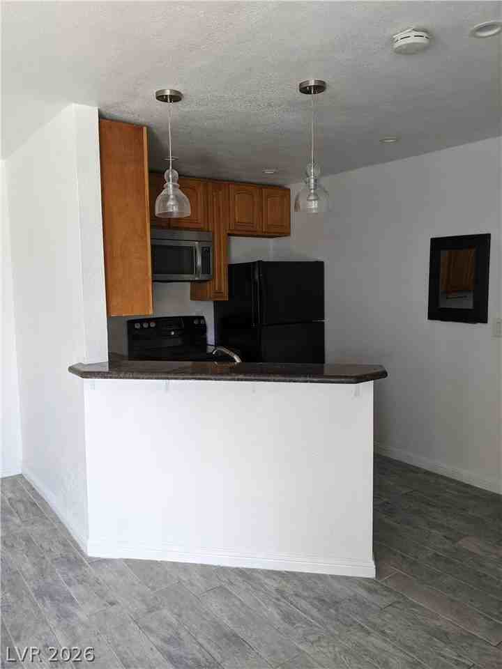 500 Elm Dr #104 - Photo 2 of 17