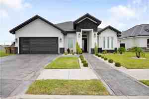 featured image of 3101 W Brentwood St