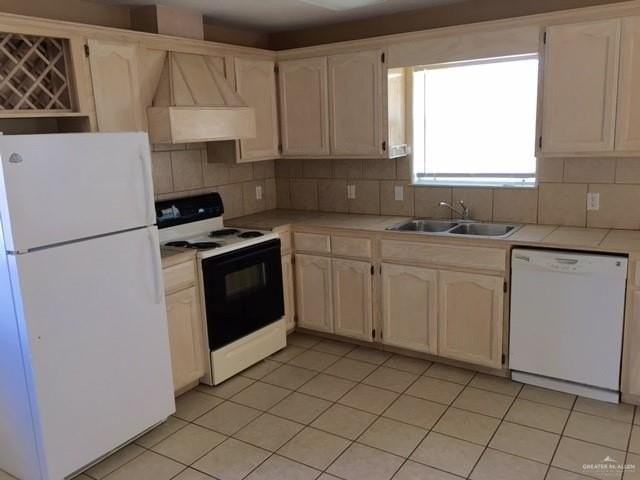 1302 S Diplomat Dr - Photo 6 of 11