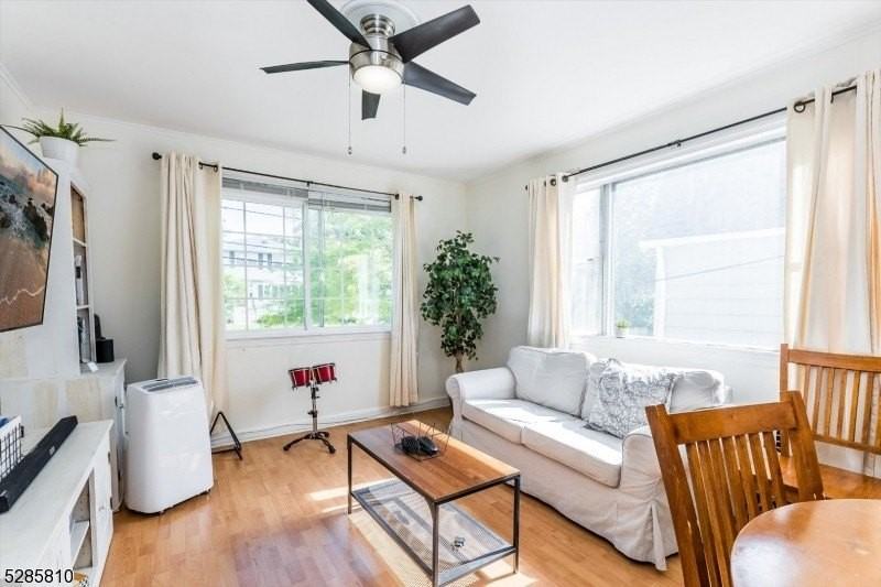 33 Linden Ave - Photo 3 of 26