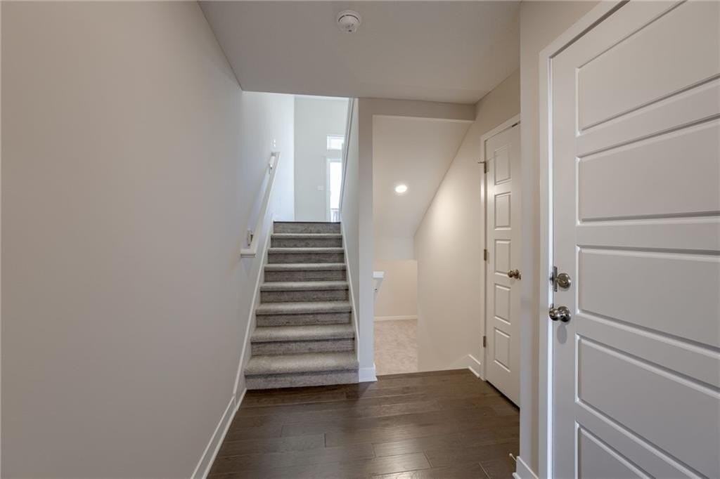 3735 Sw Clayton Pl - Photo 3 of 24