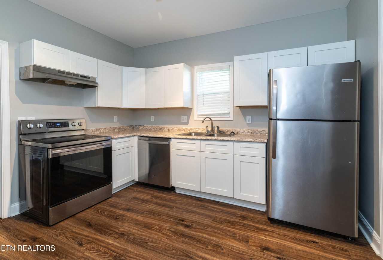 1715 Fay St - Photo 7 of 24