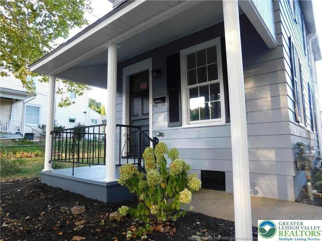 1414 Iron St - Photo 3 of 19