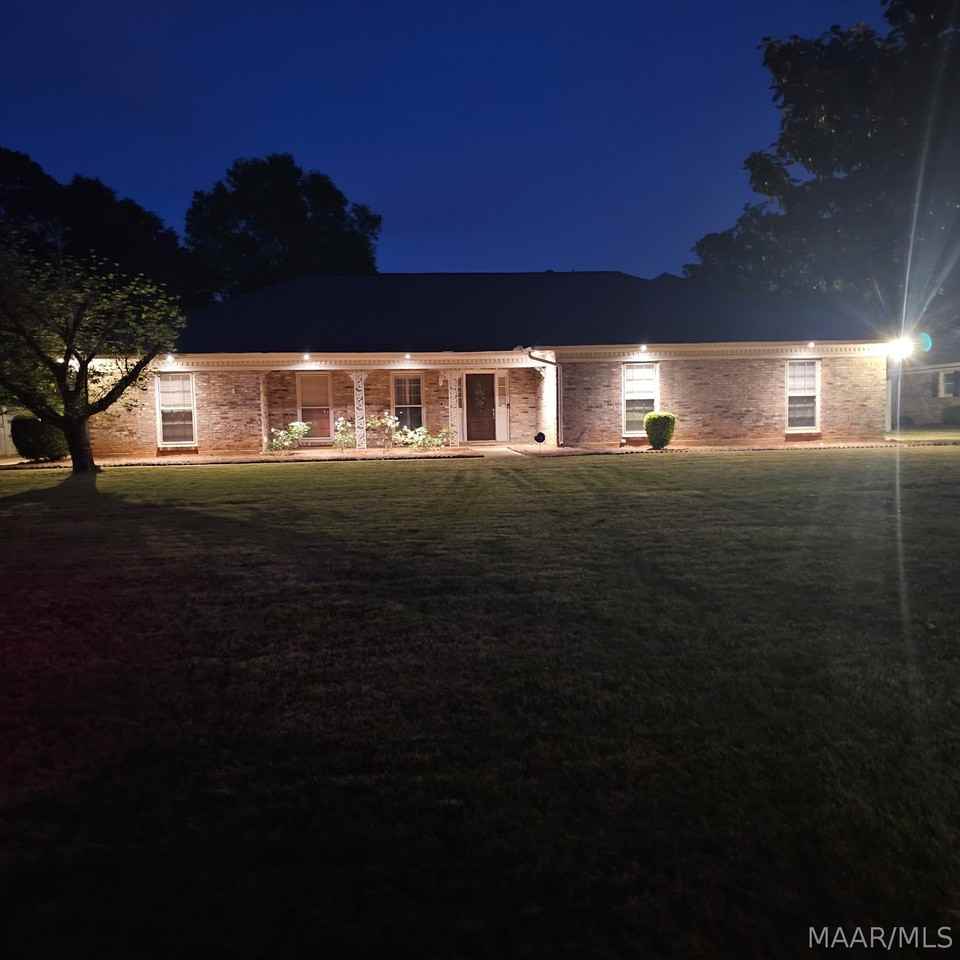 414 Arrowhead Dr - Photo 3 of 41