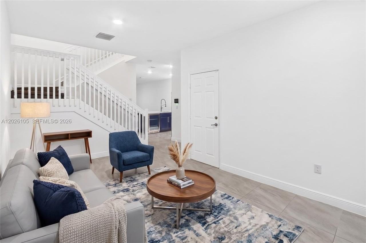 11464 Sw 252nd Ter - Photo 4 of 44