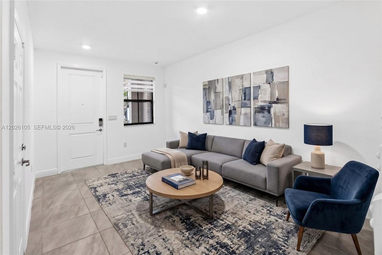 11464 Sw 252nd Ter - Photo 6 of 44