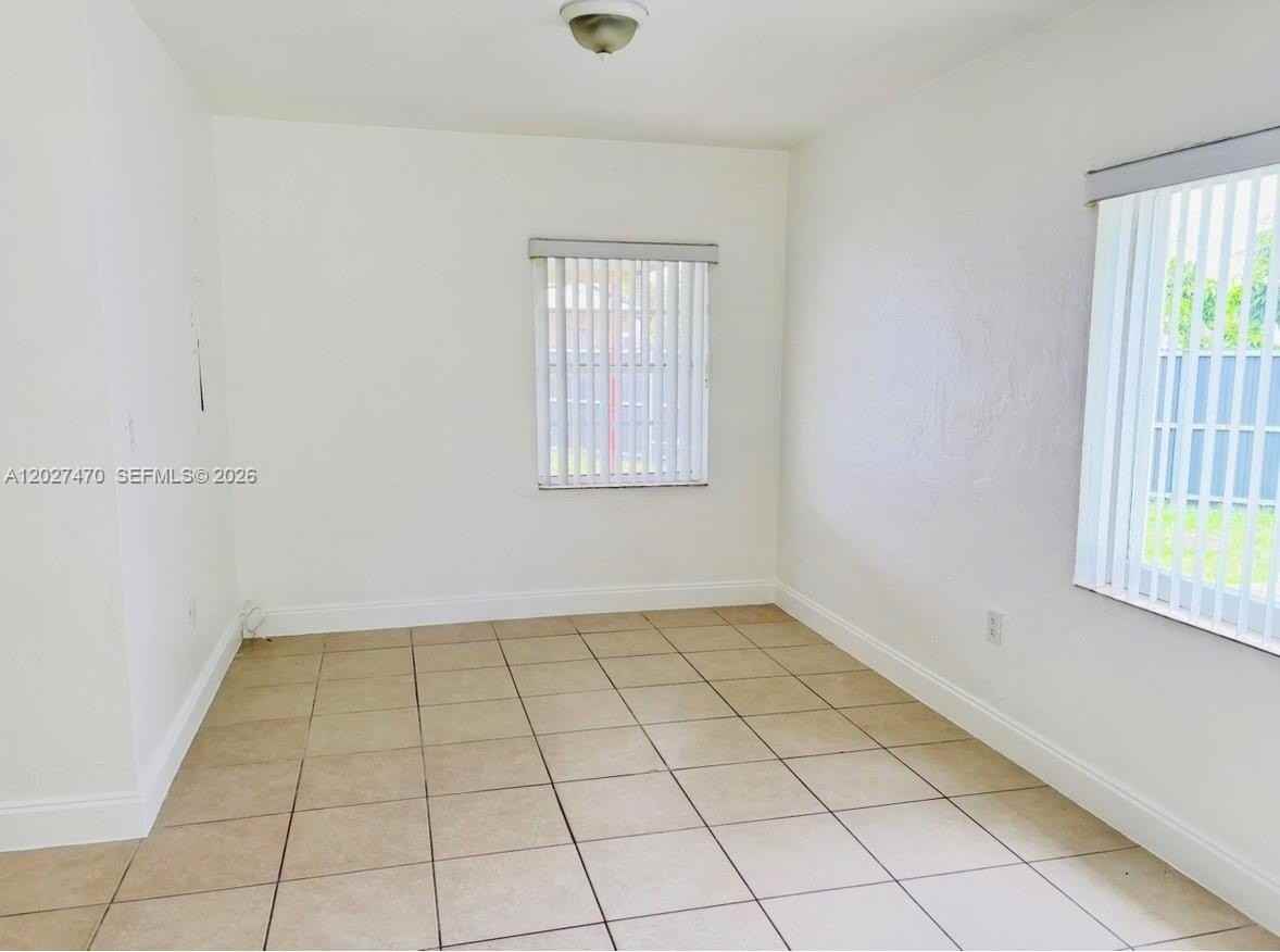 14400 Polk St - Photo 3 of 12