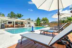 featured image of 8101 W Lake Dr