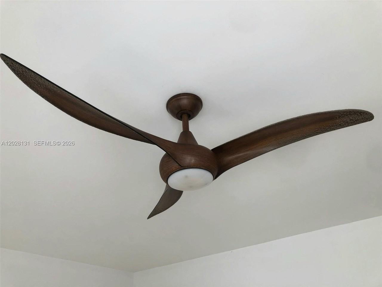 7135 Rue Granville #4 - Photo 7 of 9
