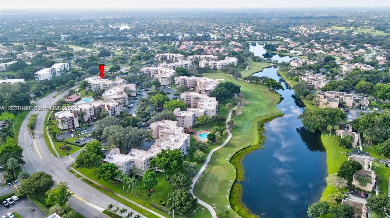 1920 Sabal Palm Dr #104 - Photo 4 of 29