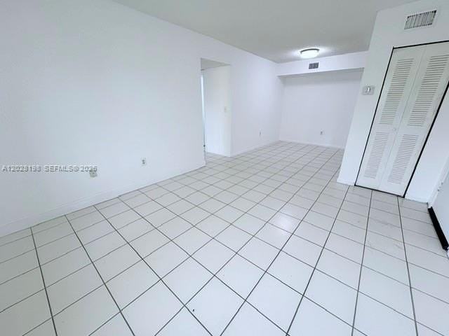 526 Nw 114th Ave #201 - Photo 2 of 9