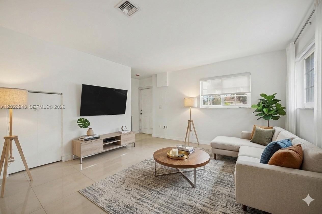 8545 Sw 109th Ave #8545 - Photo 4 of 16