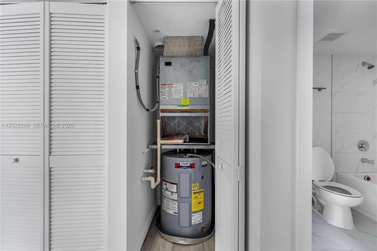 175 Nw 160th St #117 - Photo 5 of 14