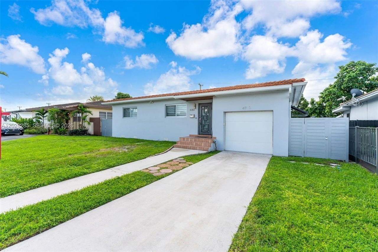4780 Nw 6th St #4780 - Photo 3 of 34
