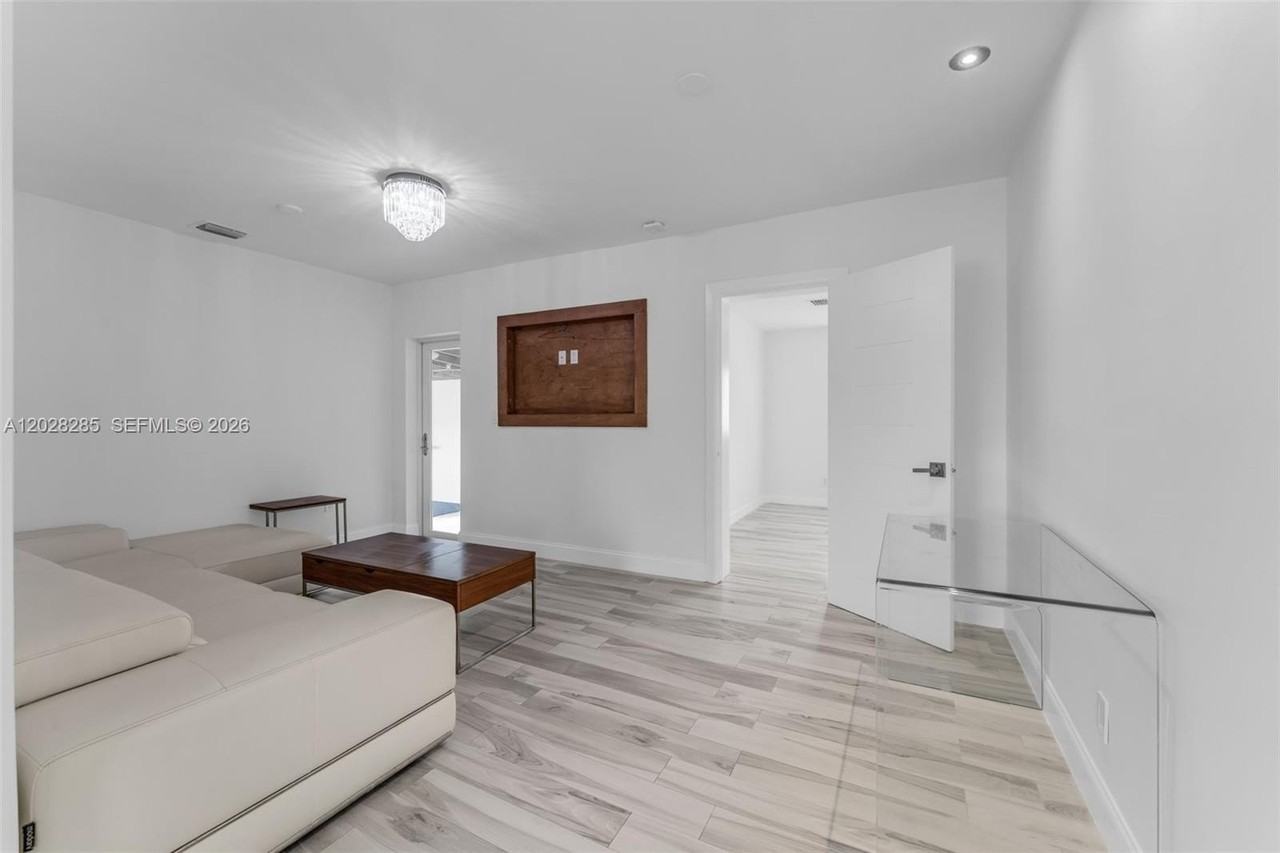 4780 Nw 6th St #4780 - Photo 7 of 34