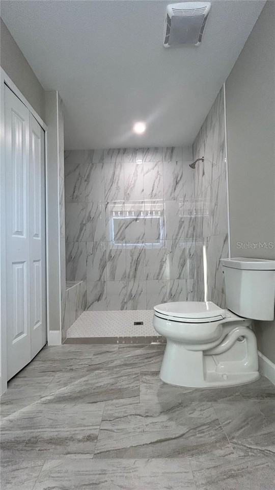 3255 Thurston Ave - Photo 2 of 26