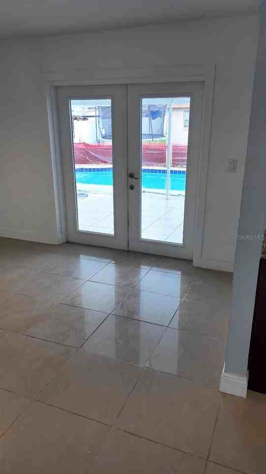1703 Paradise Dr - Photo 5 of 47