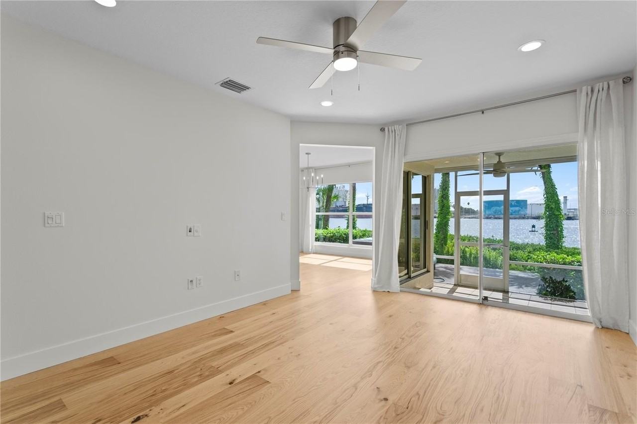 1119 Shipwatch Cir - Photo 6 of 50
