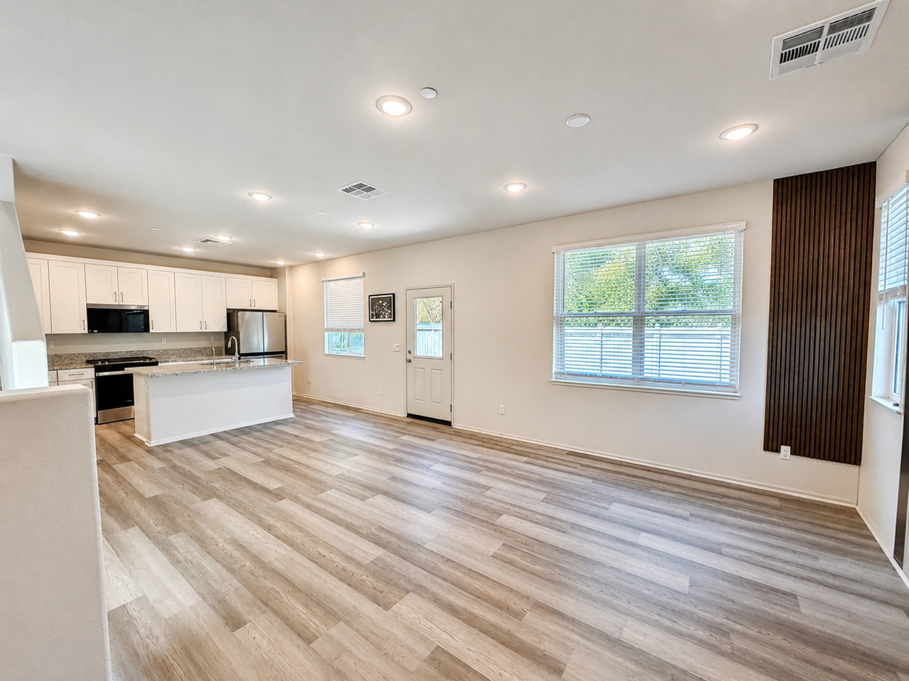 29598 Via Frontera - Photo 3 of 16