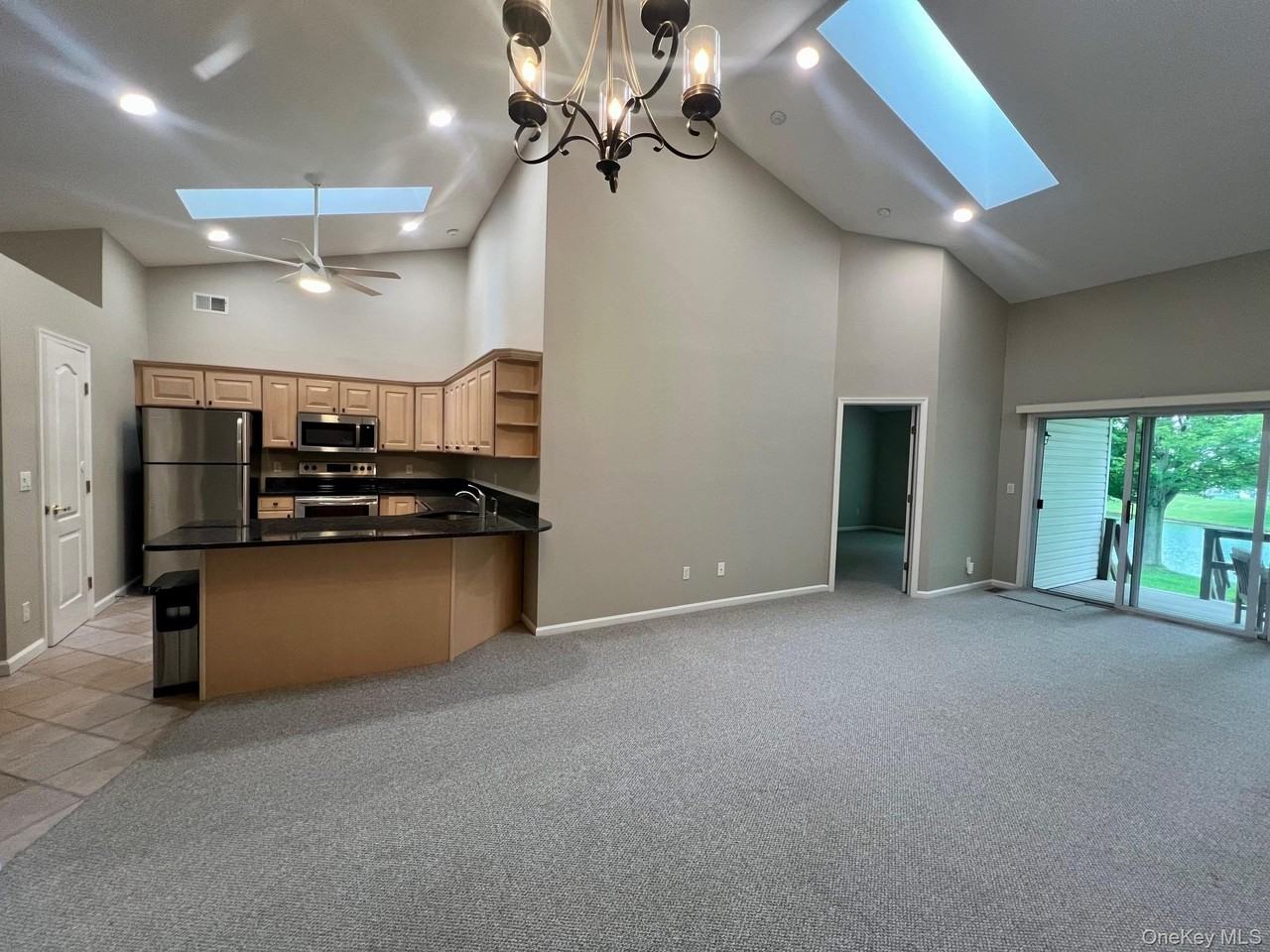 703 Constance Ln - Photo 5 of 28