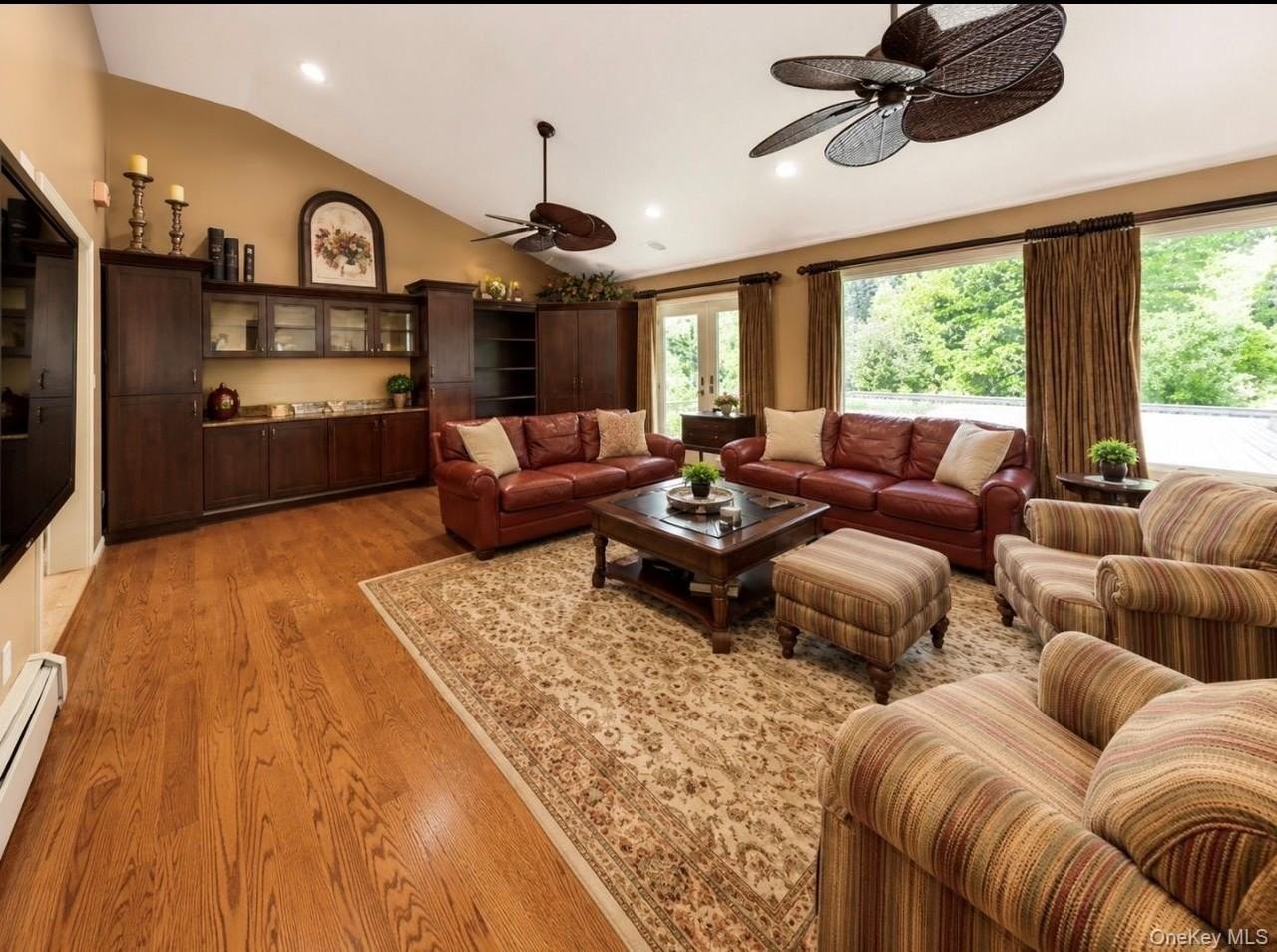 1304 Harbor Rd - Photo 3 of 7