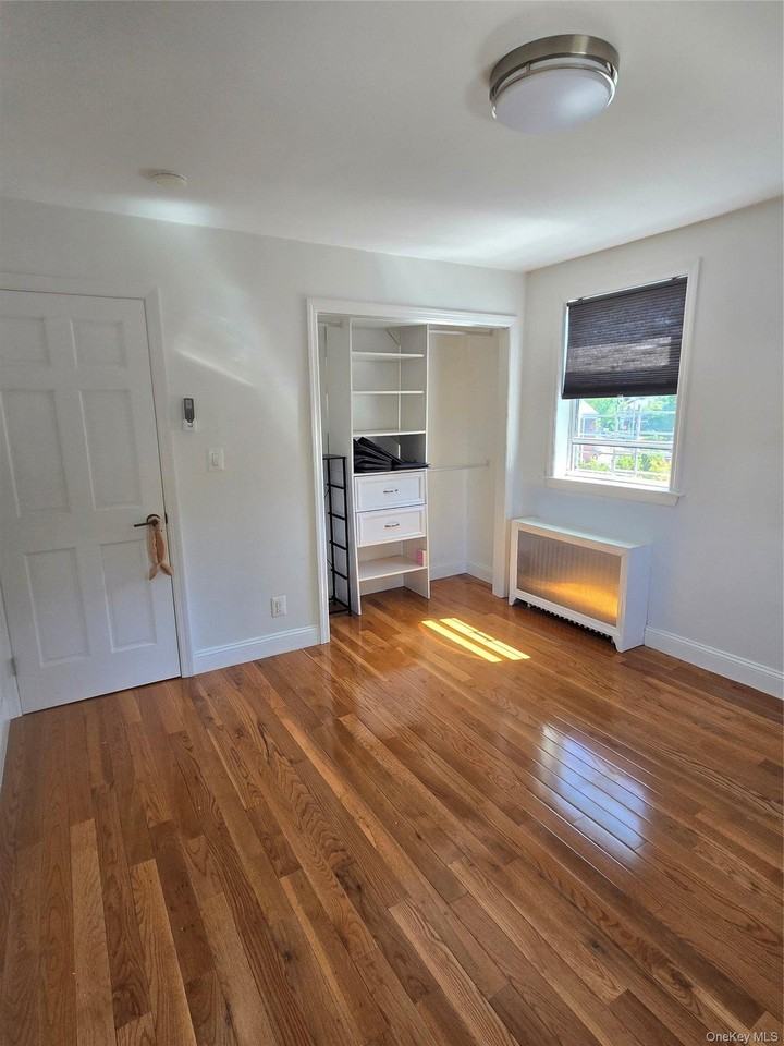 7058 260th St #15H42 - Photo 4 of 12