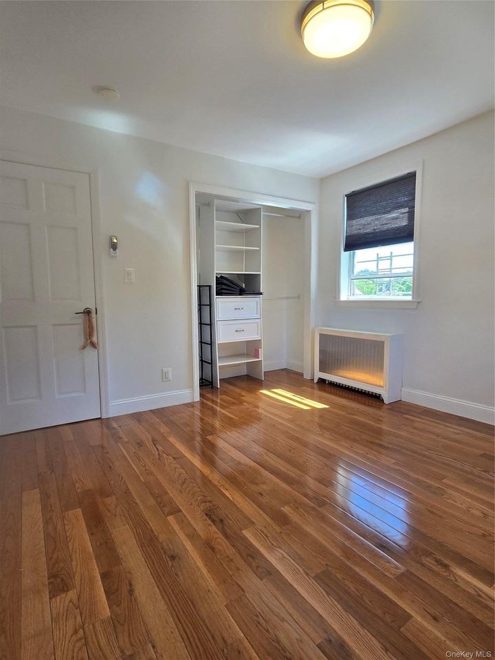 7058 260th St #15H42 - Photo 5 of 12