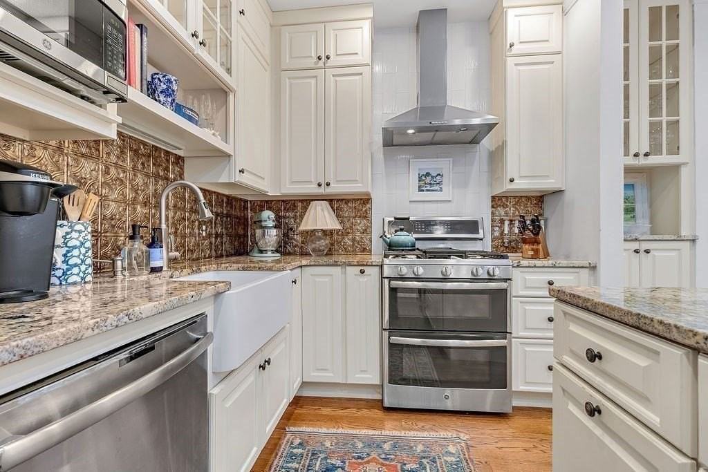34 Worcester Sq #4 - Photo 2 of 18