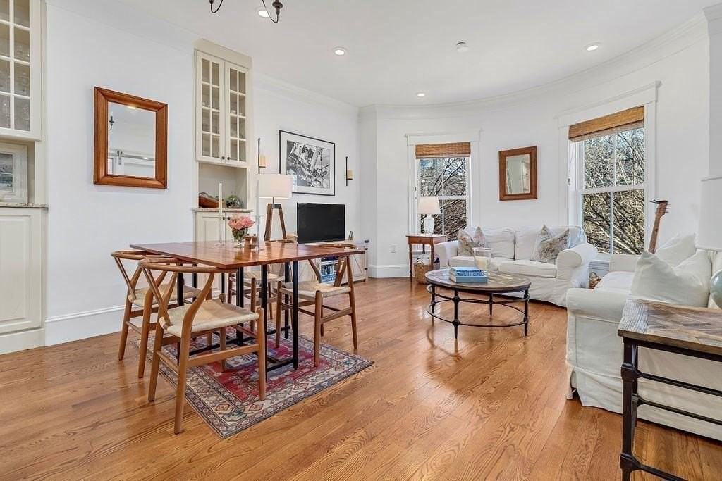 34 Worcester Sq #4 - Photo 5 of 18