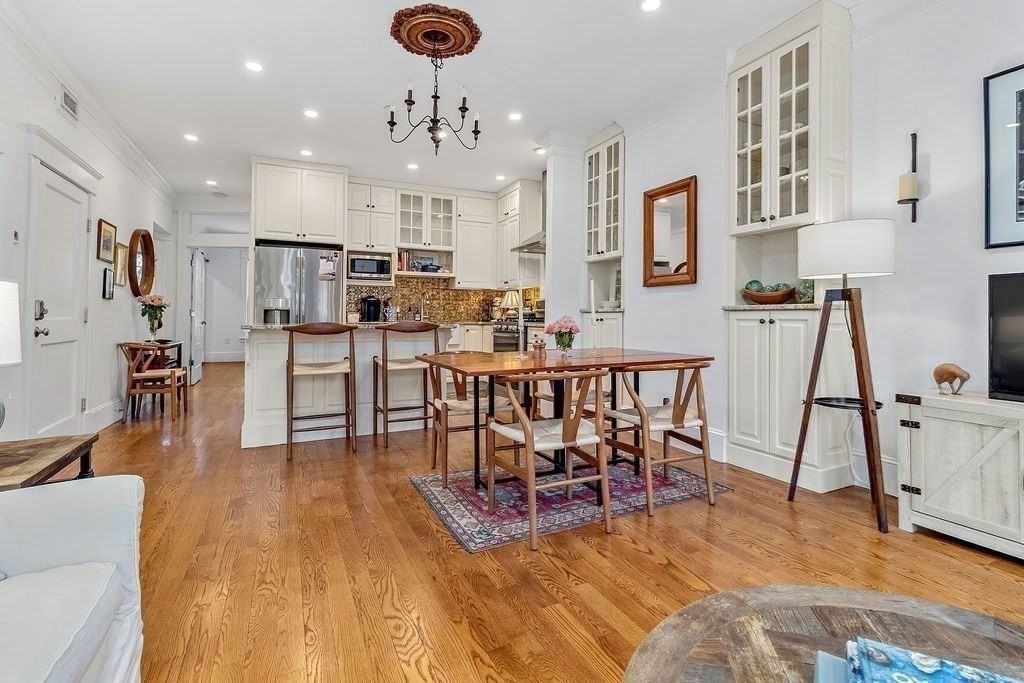 34 Worcester Sq #4 - Photo 7 of 18