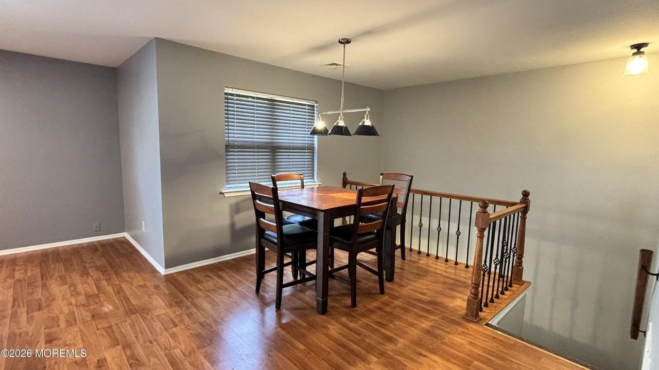 198 Tulip Ln - Photo 5 of 23