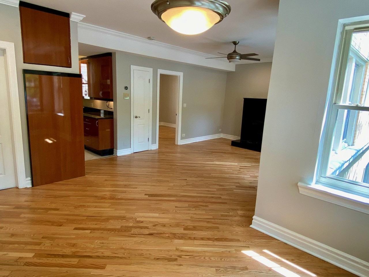2133 N Kedzie Blvd #1 - Photo 4 of 16