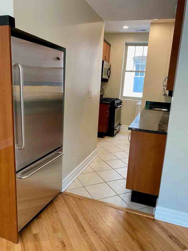 2133 N Kedzie Blvd #1 - Photo 7 of 16