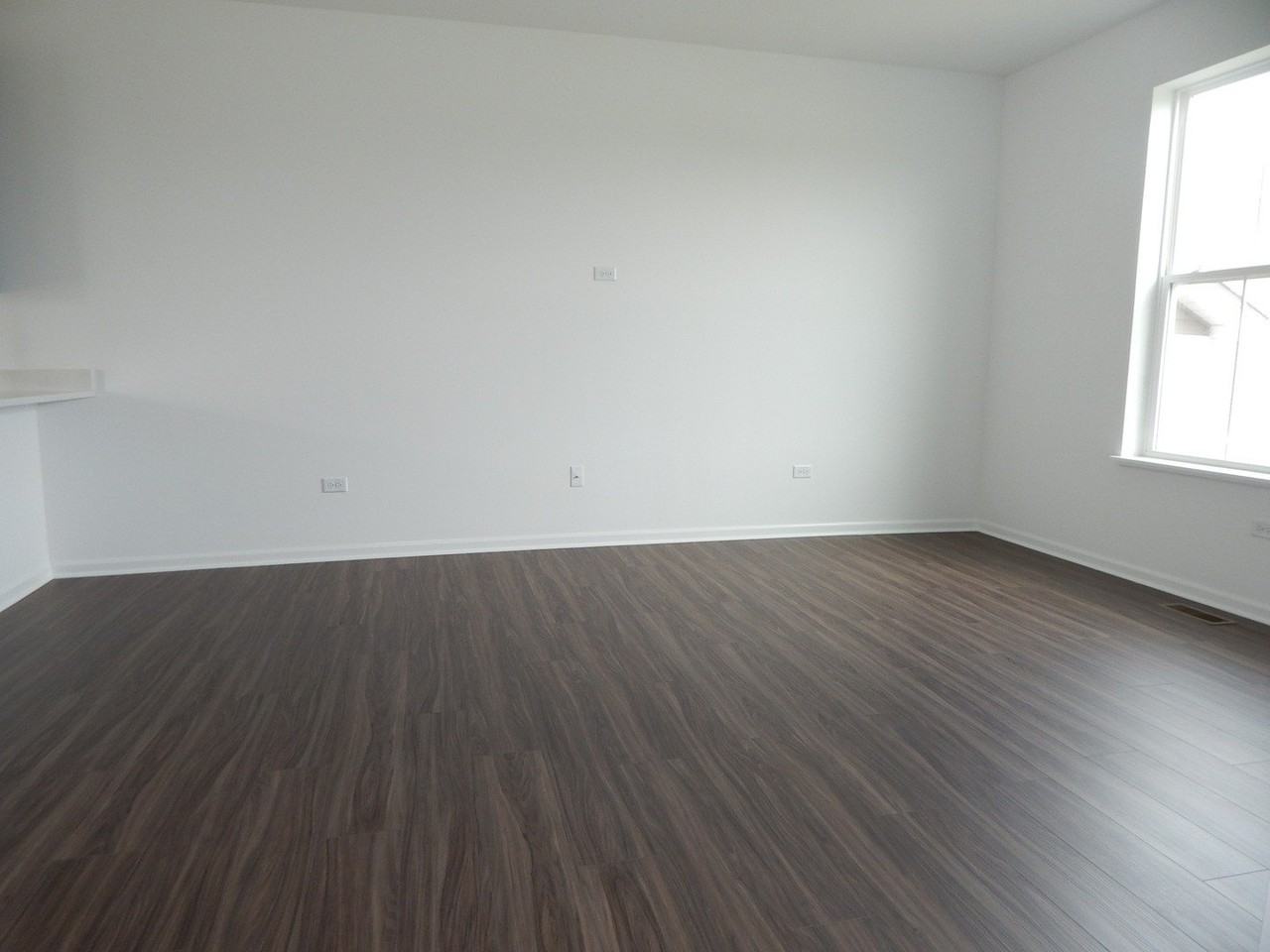 12382 Tinsley St - Photo 4 of 24