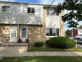 975 N York St - Photo 1 of 1