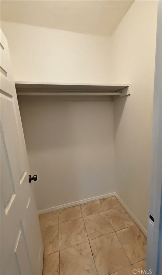 2319 Wilshire St - Photo 4 of 14
