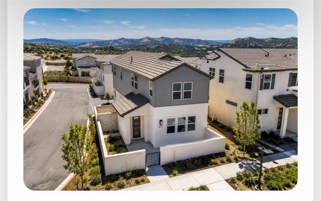 27399 Fox Den Pl - Photo 2 of 46