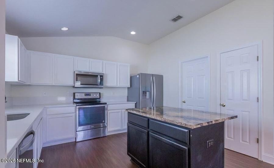 128 Terracina Dr - Photo 7 of 31