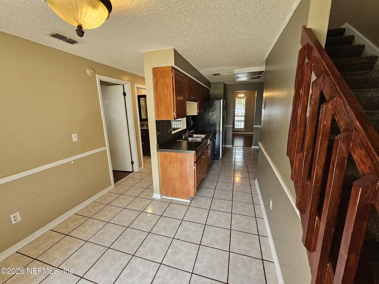 8176 Kilwinning Ln - Photo 7 of 26