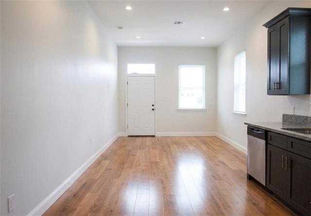 2421 Louisa St - Photo 2 of 6
