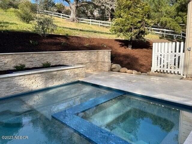 945 Old Ranch Rd - Photo 5 of 34