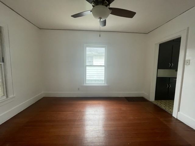 1141 College St #1 - Photo 7 of 30