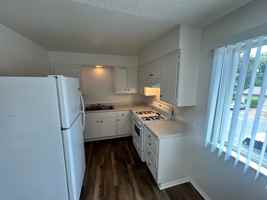featured image of 804 Sutter Ave