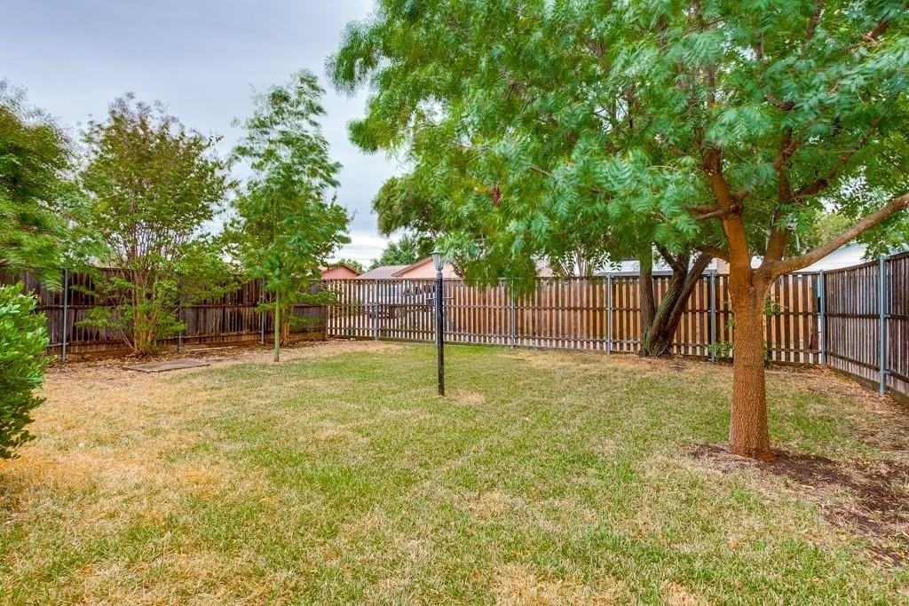 1308 Grinnell Dr - Photo 6 of 29
