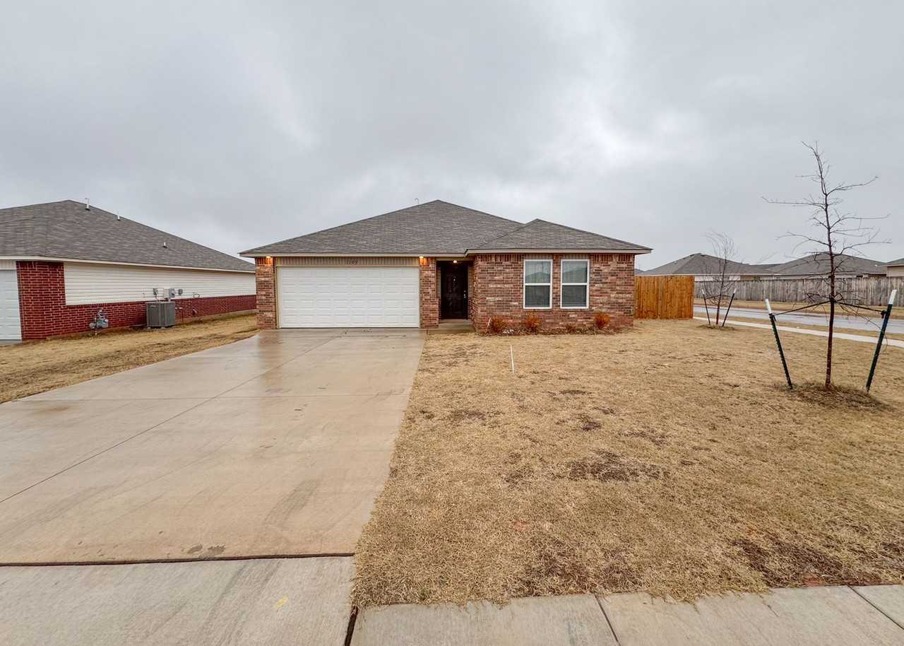 1109 S Appaloosa Ln - Photo 3 of 24