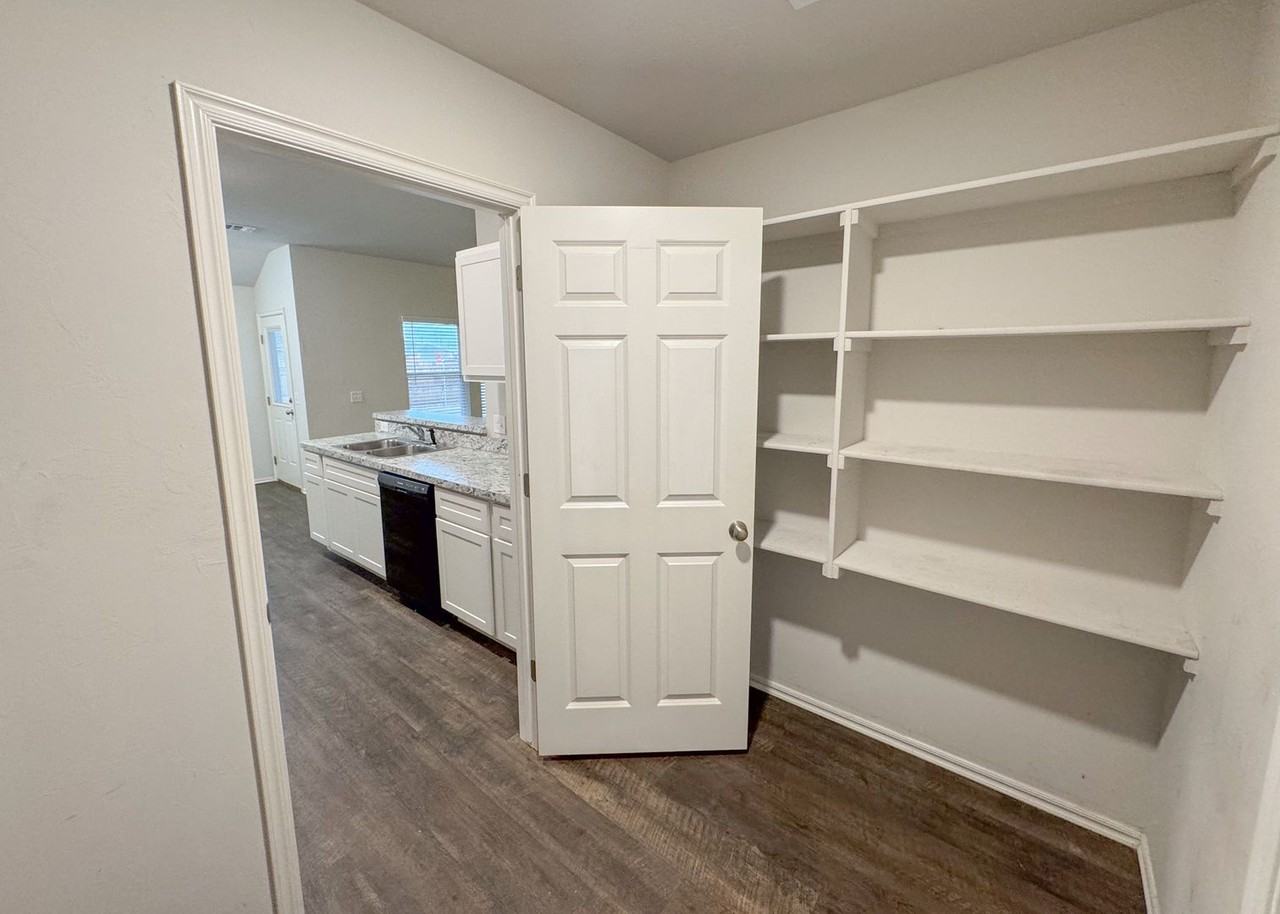 1109 S Appaloosa Ln - Photo 5 of 24