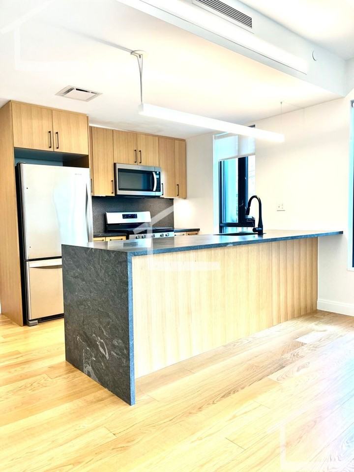 81 Gardner St