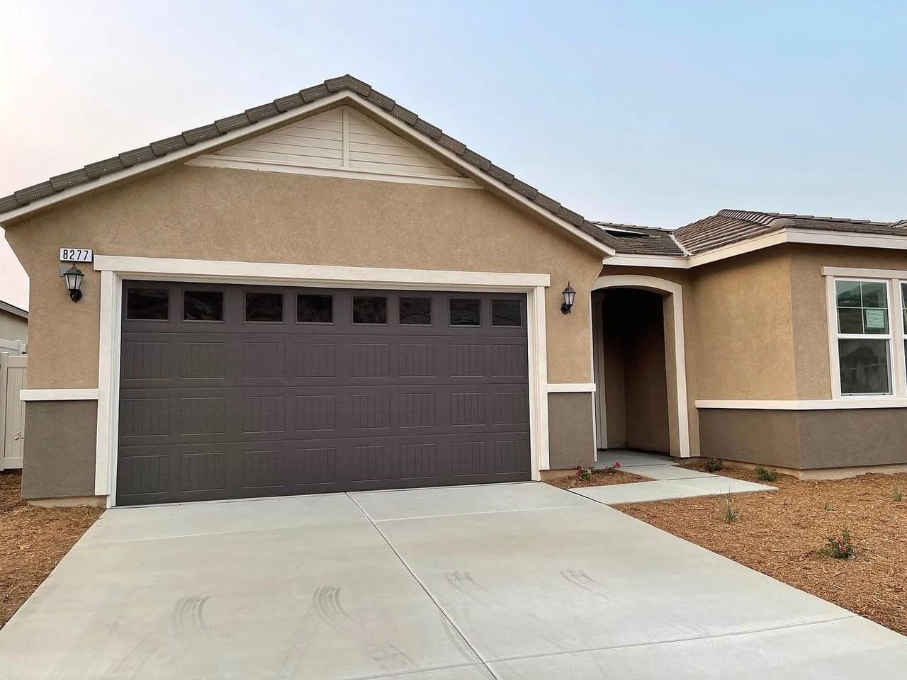 8277 Country Mile Ln - Photo 2 of 26