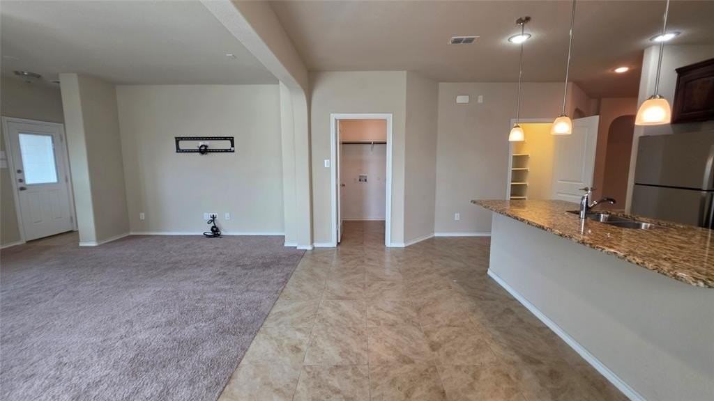 1912 Potrillo Ln - Photo 6 of 31